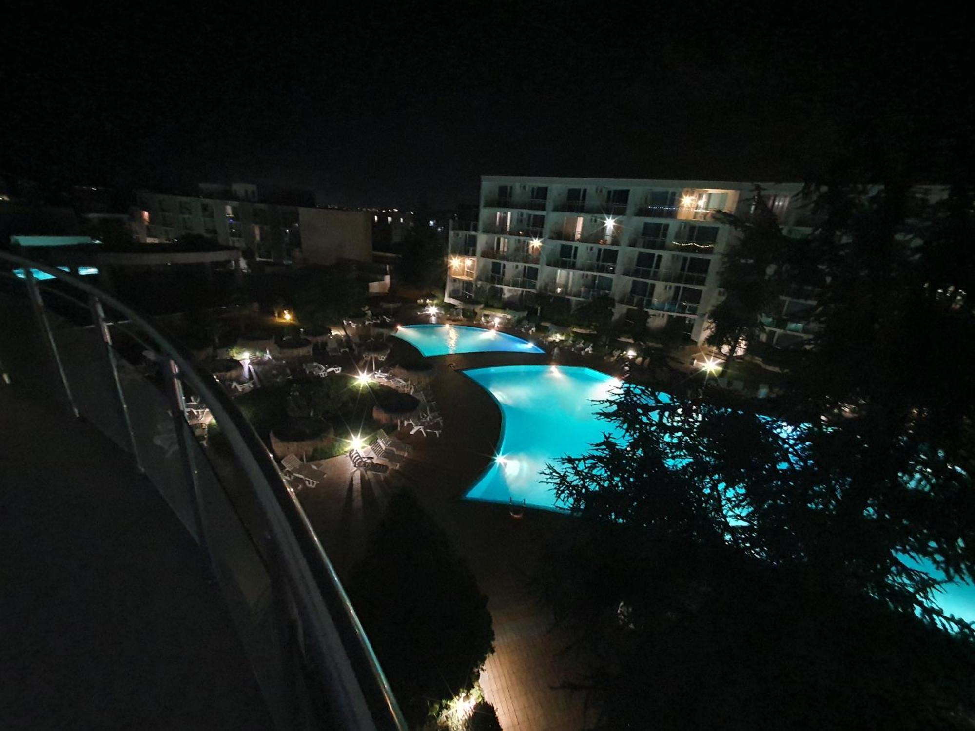 سارافوفو Elena'S Lux Aparthotel - Town & Sea View - Atlantis Spa المظهر الخارجي الصورة