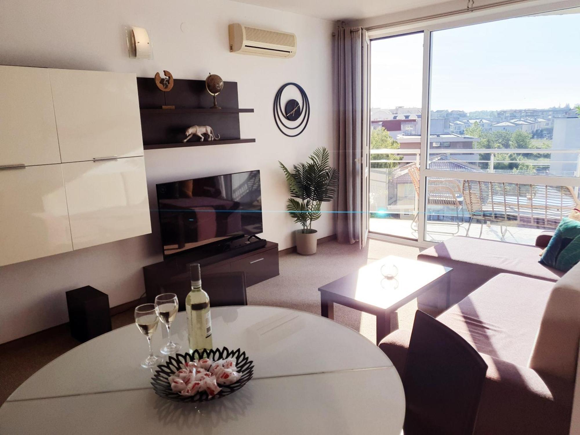سارافوفو Elena'S Lux Aparthotel - Town & Sea View - Atlantis Spa المظهر الخارجي الصورة